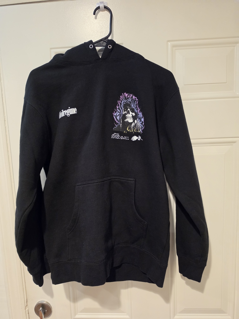Black Graphic Hoodie Sweatshirt with Flame Skull